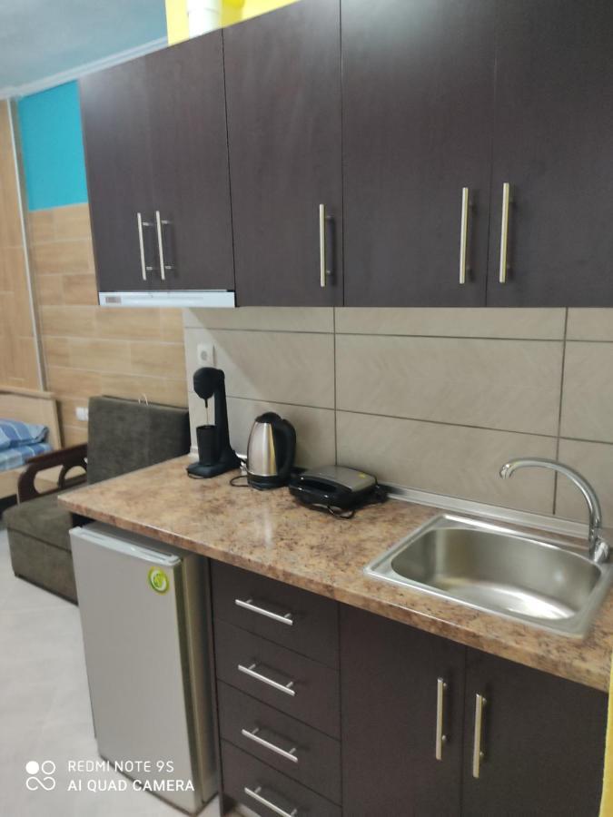G M 2 Rooms Kentro In The Heart Of The City Larissa Exterior photo