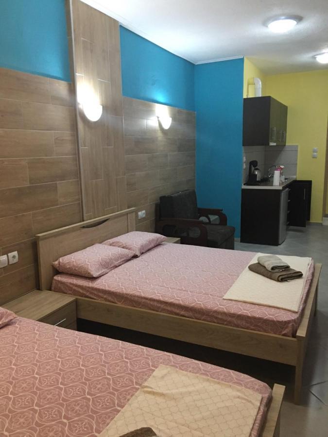 G M 2 Rooms Kentro In The Heart Of The City Larissa Exterior photo