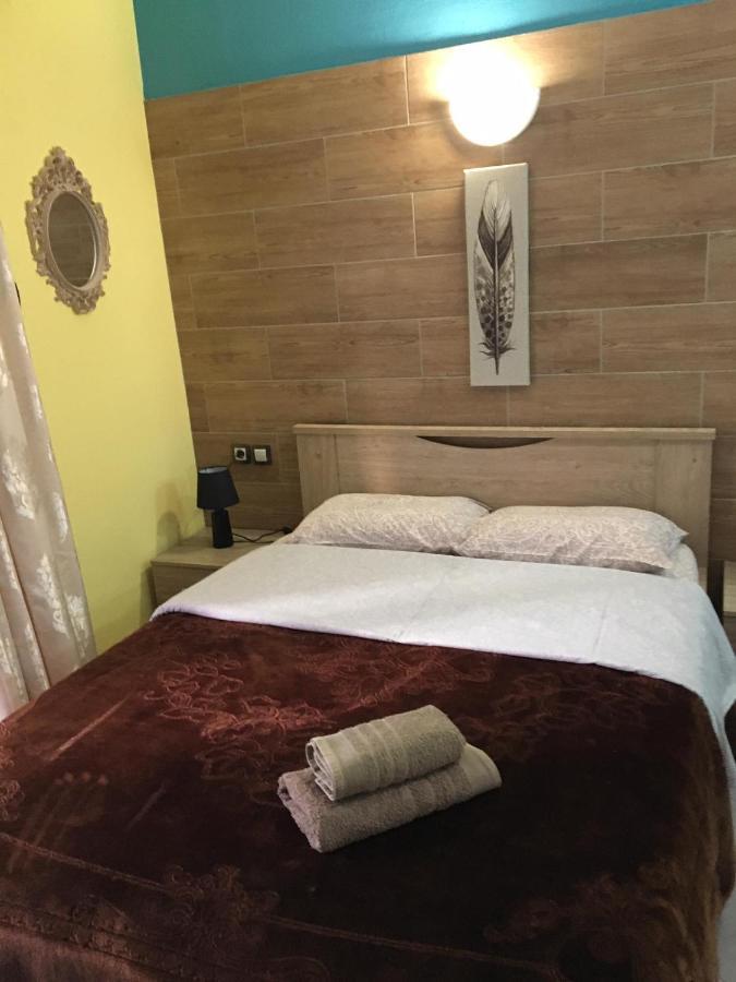 G M 2 Rooms Kentro In The Heart Of The City Larissa Exterior photo